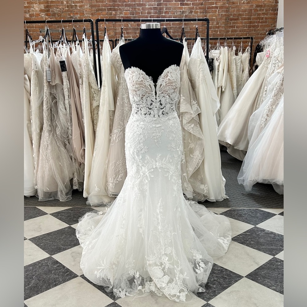 Sophia Tolli Closeout Size 18